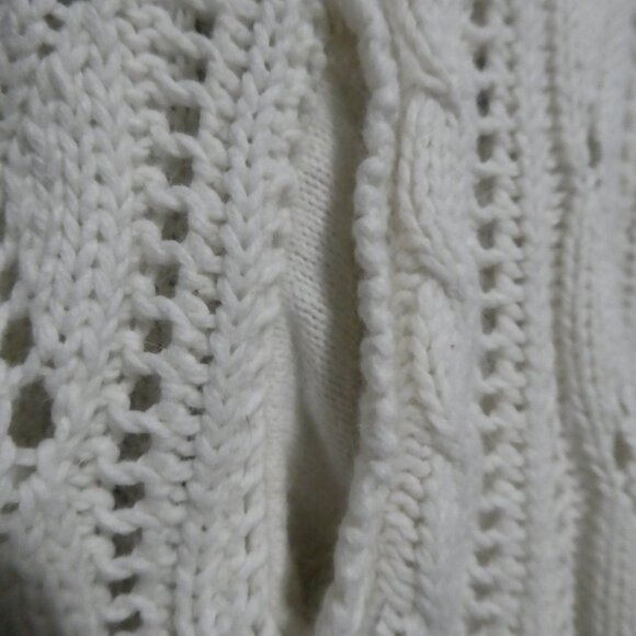 AMERICAN EAGLE OUTFITTERS | medium | Hooded White Knitted Lace Sweater W Pockets - Picture 10 of 16